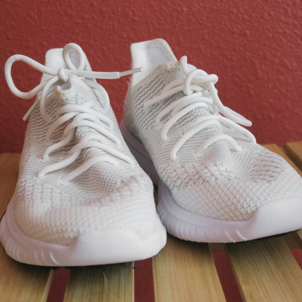 Avia Women's Walking Shoe